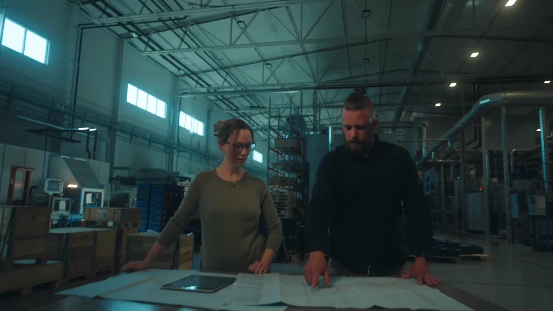 Scene from Nord-Lock — Industrial brand film